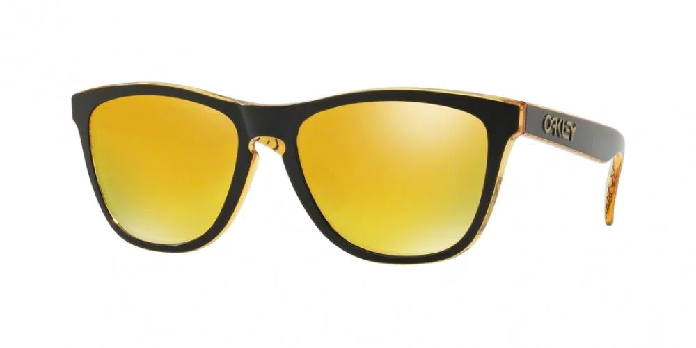 Oakley Frogskins 9013 Sunglasses - Crystal Clear - view 56